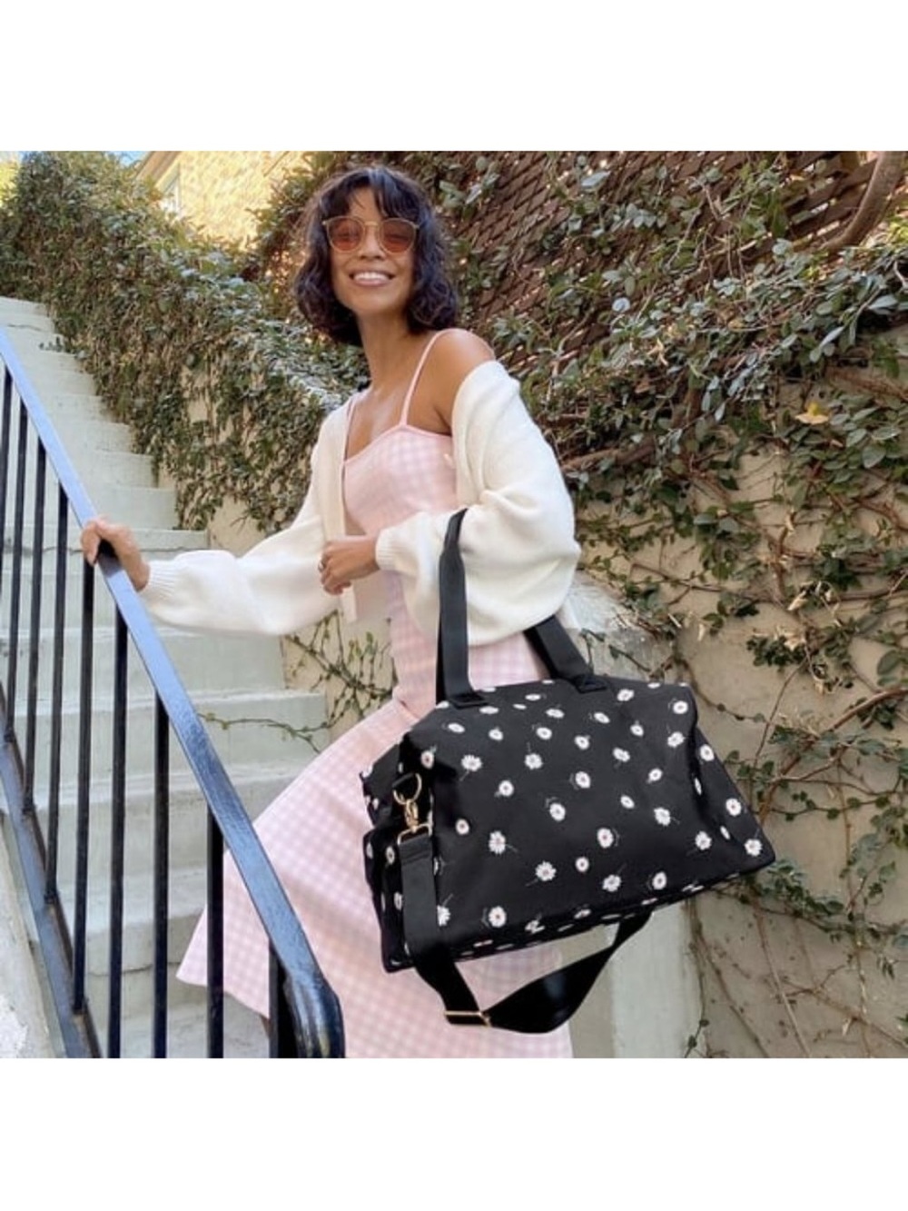 NWT Alice + Olivia Canvas Black Floral Daisy Weekender Duffel Bag - Picture 3 of 7